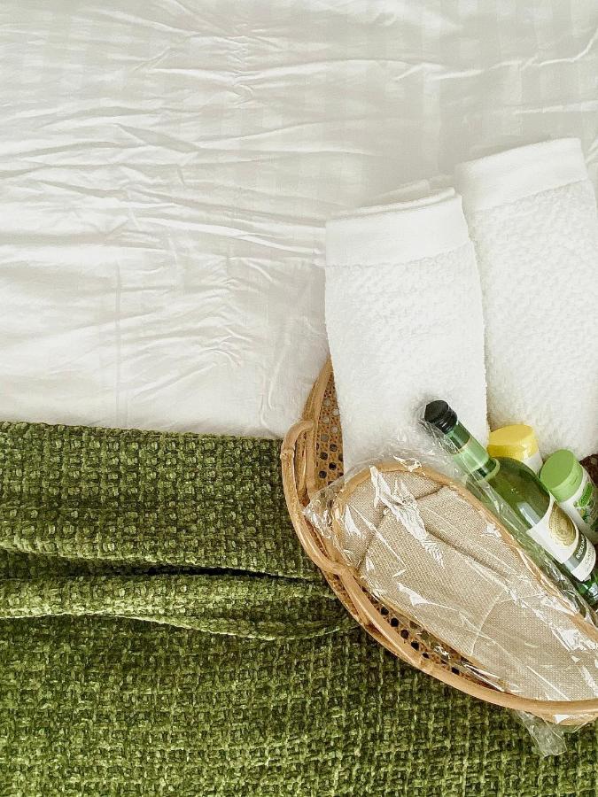 Stay In Aux, Feel At Home ! 2 Room Apartment Central Incl All You Need For 4 Person, 24H Check In, Pkw Parking Only Augsburg Kültér fotó